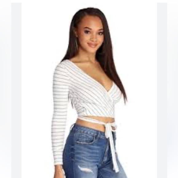Tops - Stripe crop wrap top
Size Medium